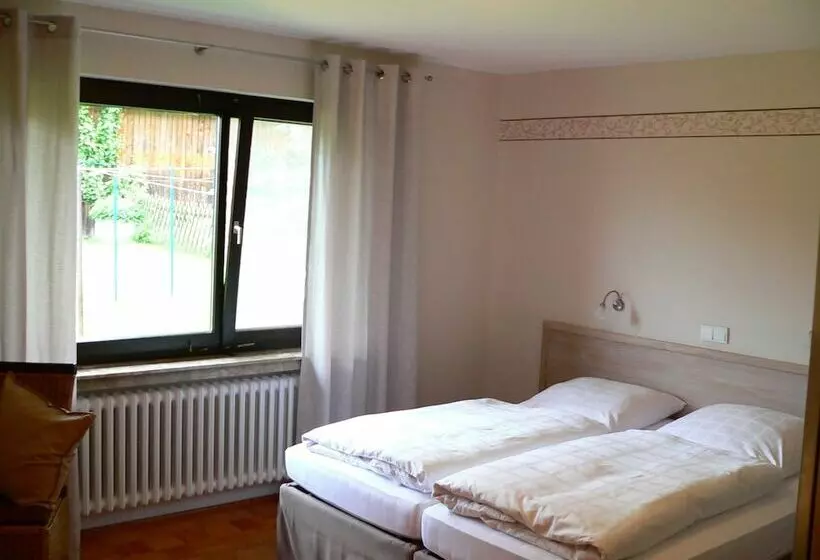 Hotelli Fleischerei Schneider