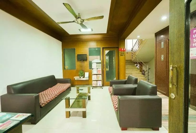 ホテル Super Collection O Mg Road Formerly Nanda Inn