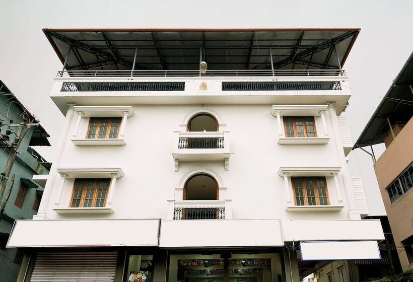 Hotel Super Collection O Mg Road Formerly Nanda Inn