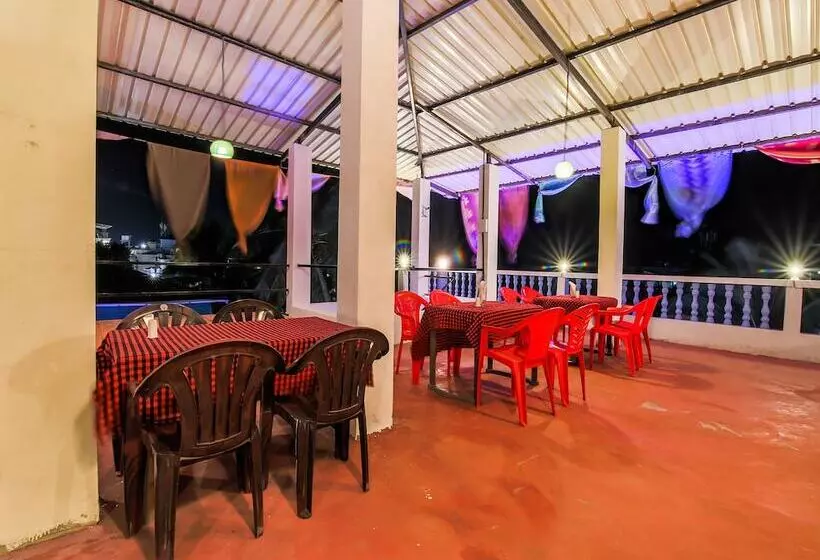 Hotelli Oyo 24464 Anil Guesthouse