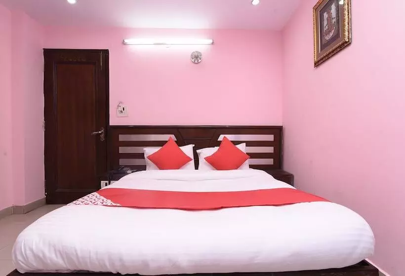 هتل Ratandeep International