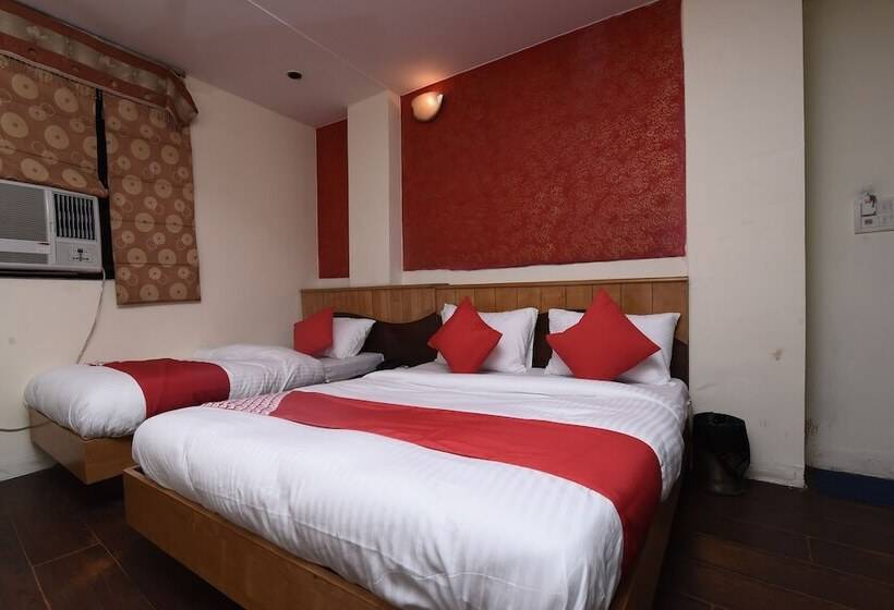 בית מלון כפרי Ratandeep International