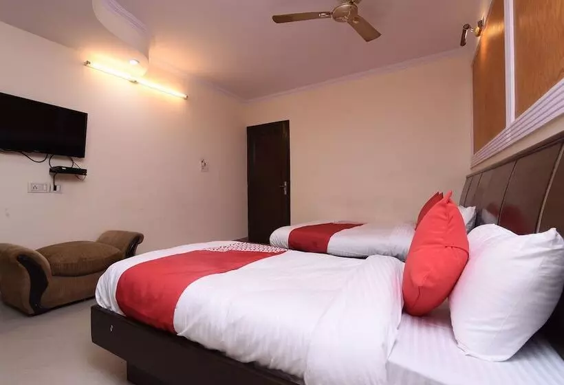 هتل Ratandeep International