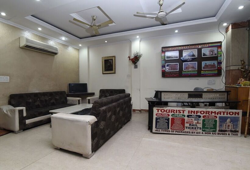 בית מלון כפרי Ratandeep International