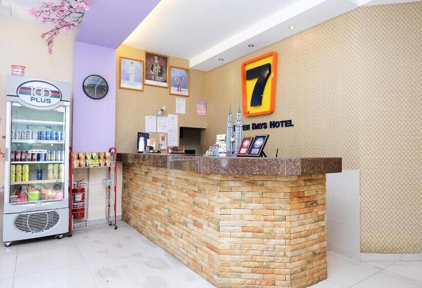 בית מלון כפרי Seven Days