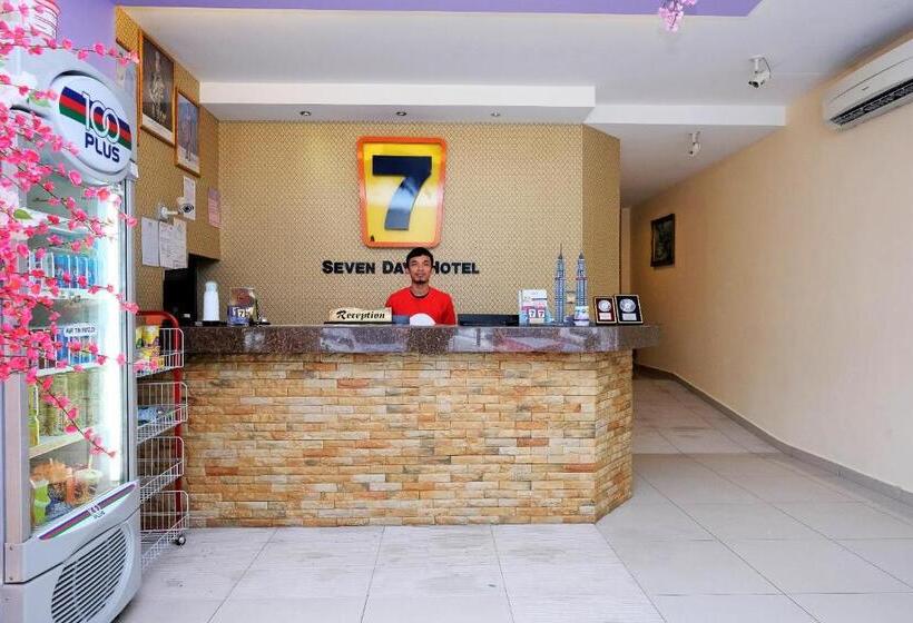 בית מלון כפרי Seven Days