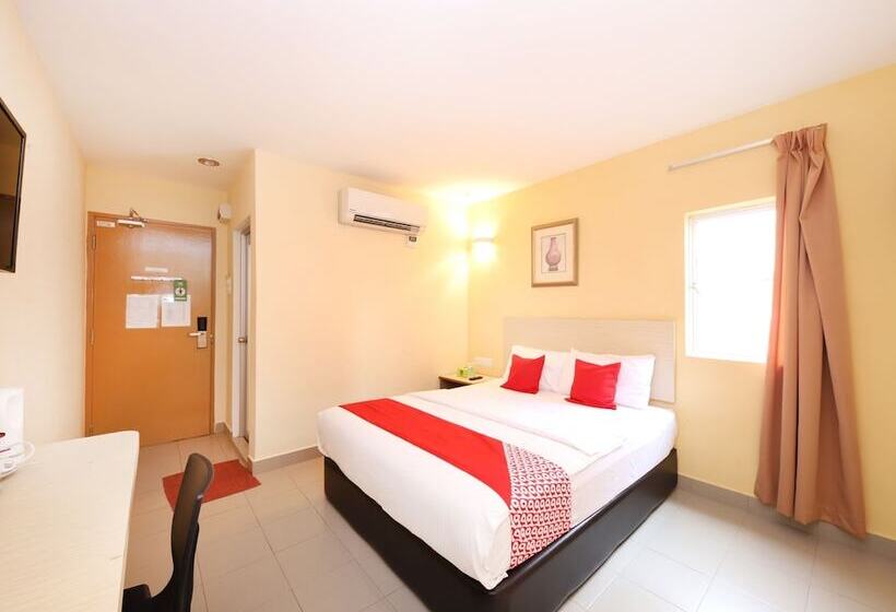 בית מלון כפרי Seven Days