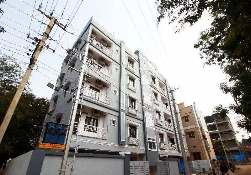 هتل Silverkey Executive Stays 24138 Nallagandla