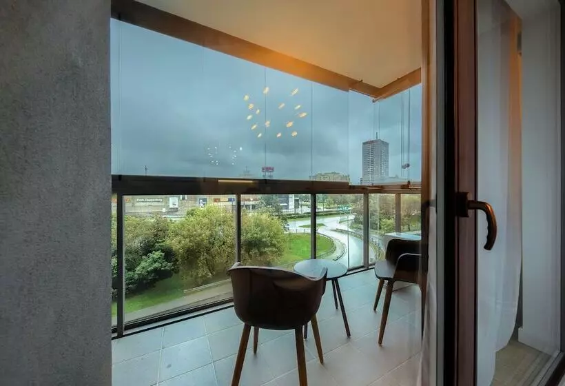 Kazou Residence