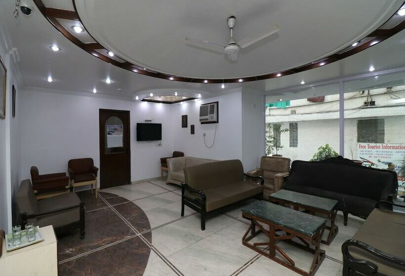 Oyo 27802 Hotel Boom Room