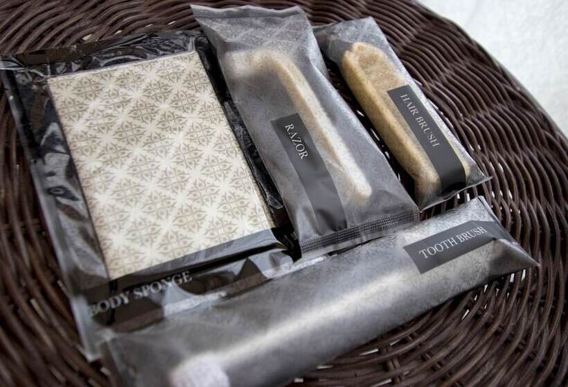 Y‘ Rise To Hotel Itoman