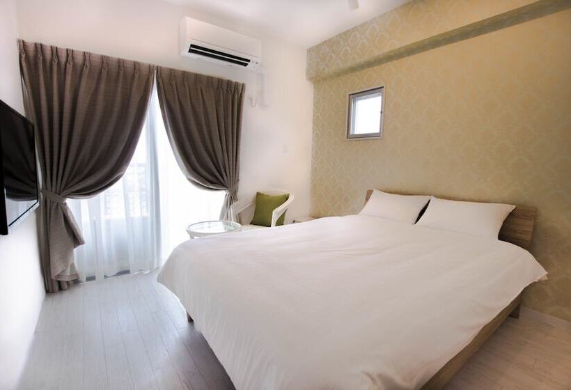 Y‘ Rise To Hotel Itoman