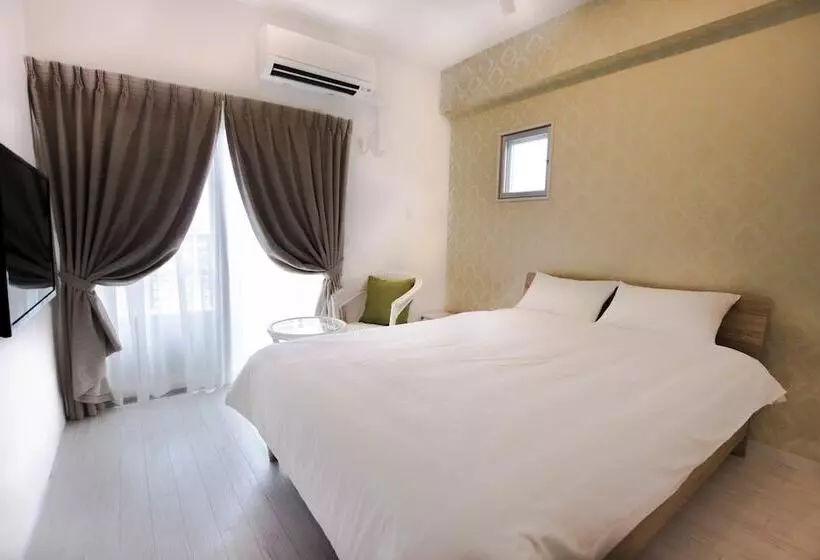 Y‘ Rise To Hotel Itoman