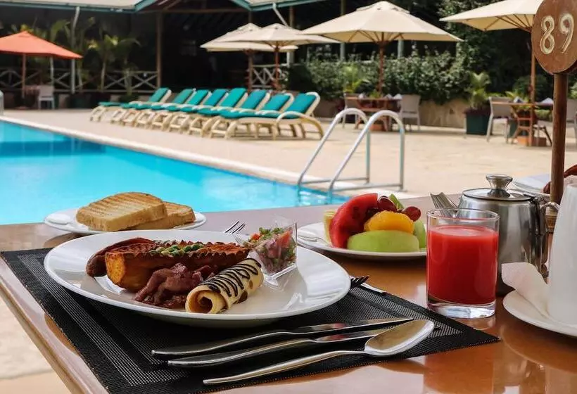 هتل Maanzoni Lodge