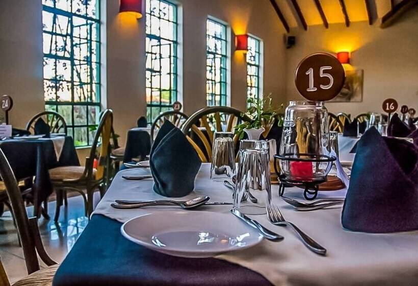 Hotel Maanzoni Lodge