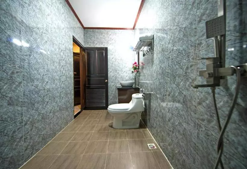 Hotelli Premier Vang Vieng