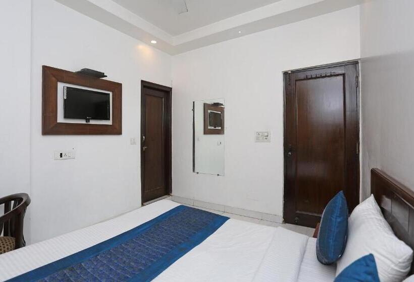 בית מלון כפרי O Rachna Tourist Lodge