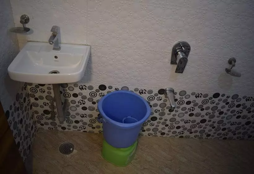 ホテル Shree Pratham Milan