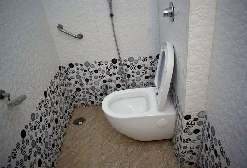 ホテル Shree Pratham Milan