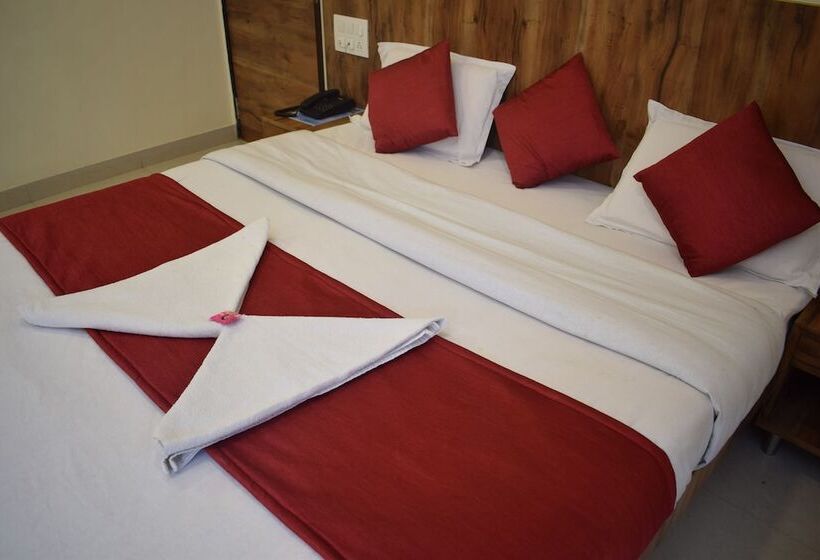 فندق Shree Pratham Milan