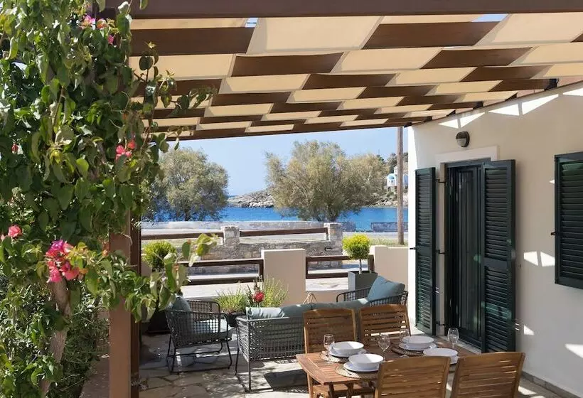 هتل Syra Bay