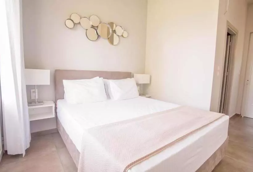 Hotelli Teatro Deluxe Rooms