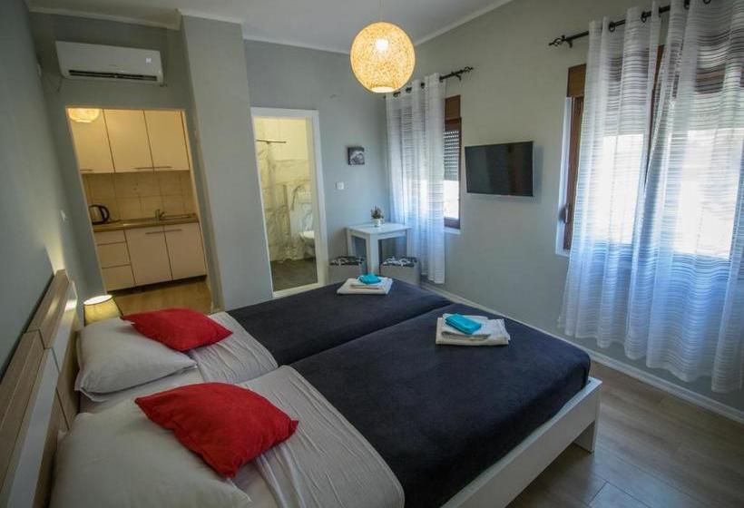 پانسیون Guesthouse Villa Amina