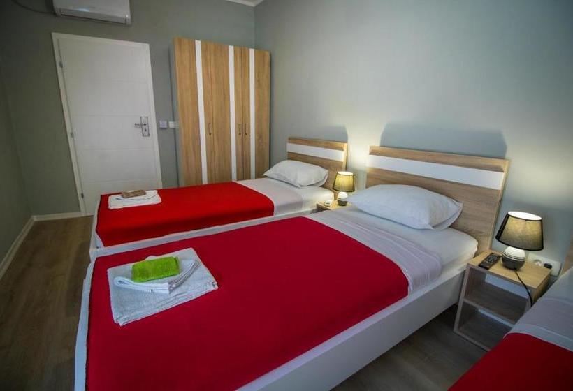 پانسیون Guesthouse Villa Amina