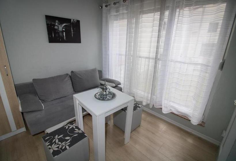 پانسیون Guesthouse Villa Amina