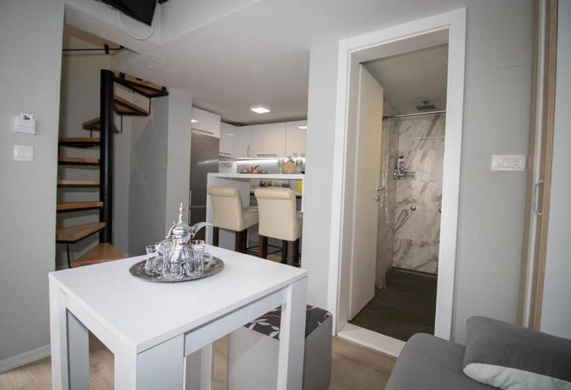 پانسیون Guesthouse Villa Amina