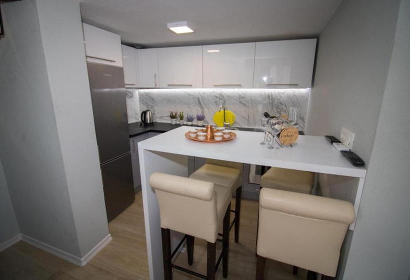 پانسیون Guesthouse Villa Amina