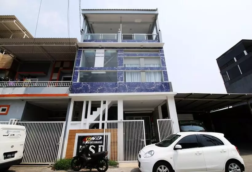 ユースホステル Kamar Keluarga Bandara Vi Syariah