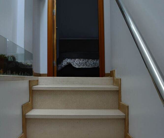 تختخواب و صبحانه José & Ester House