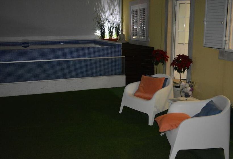 تختخواب و صبحانه José & Ester House