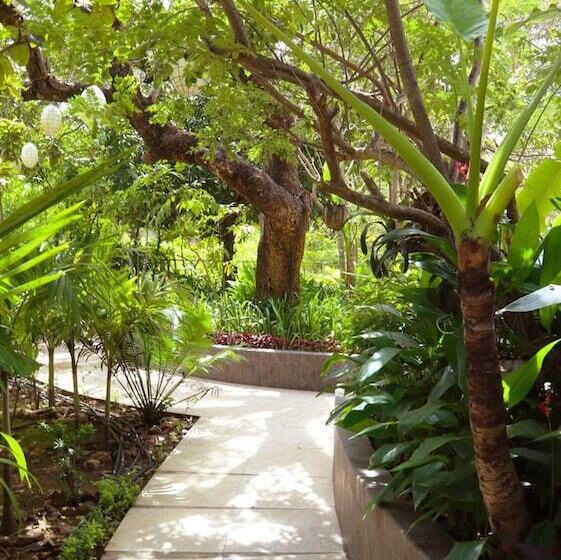 בית מלון כפרי Fernvale Leisure Club And Resort