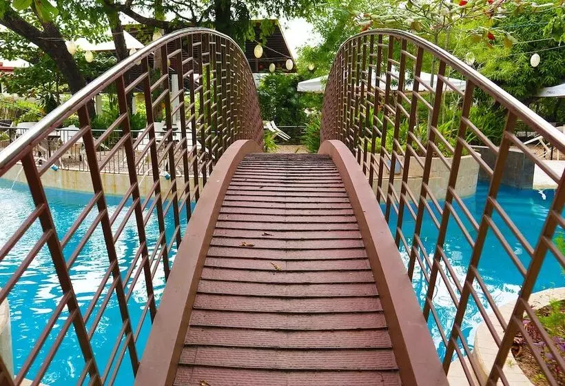 ホテル Fernvale Leisure Club And Resort