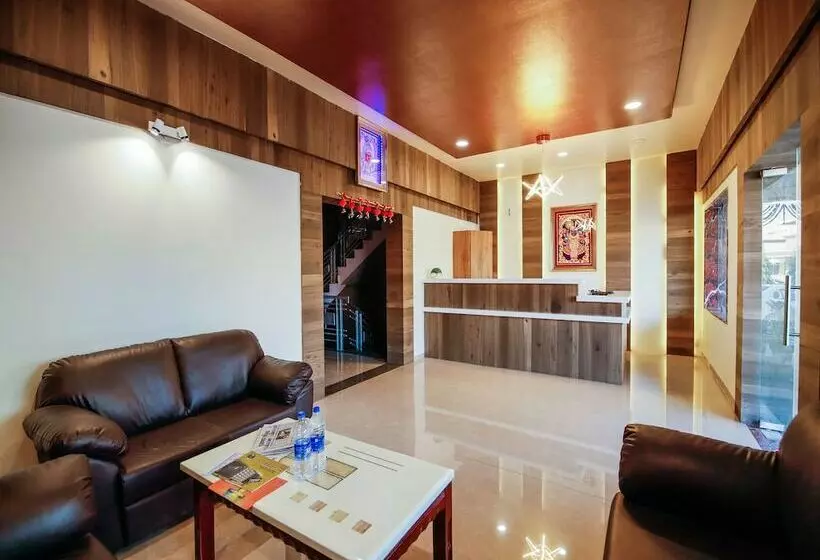 ホテル Metro By Oyo Rooms