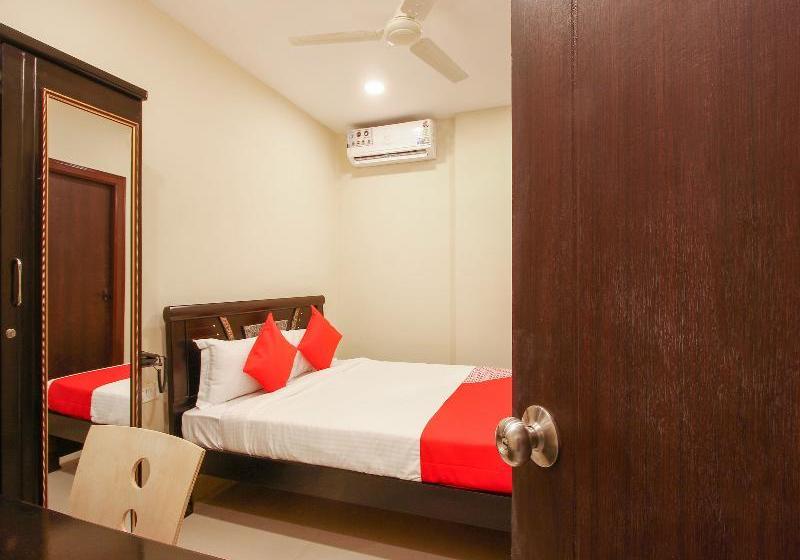 ホテル Oyo 14266 Flagship Serilingampally