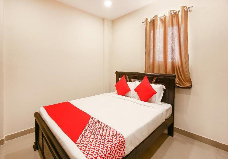 ホテル Oyo 14266 Flagship Serilingampally