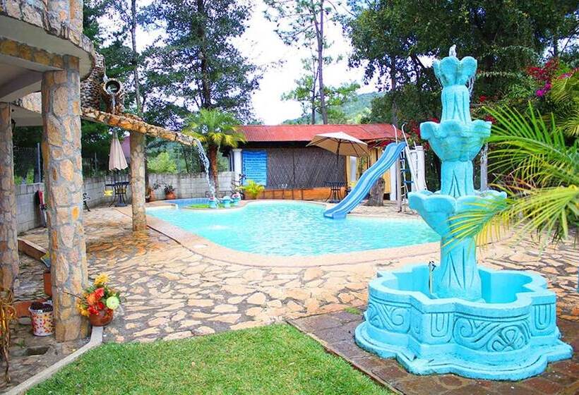 Paz En La Tormenta San Martin Hostel