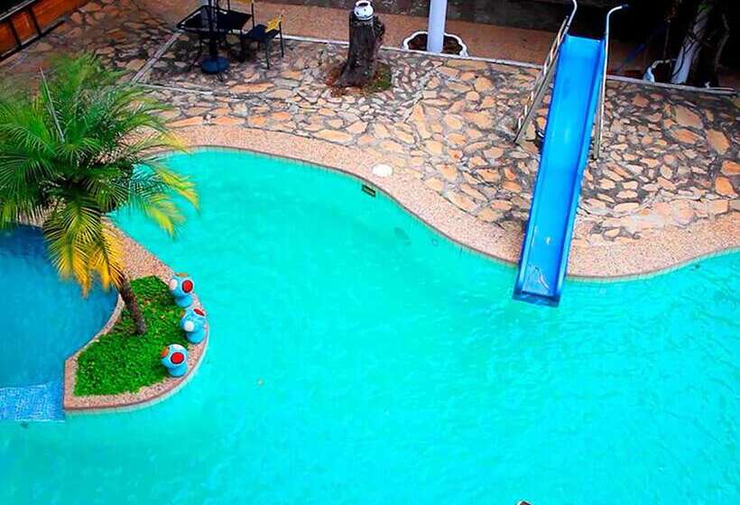 Paz En La Tormenta San Martin Hostel