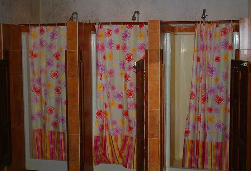 Paz En La Tormenta San Martin Hostel