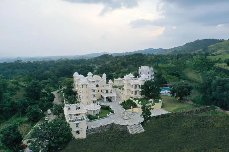 The Everest Hill Resort