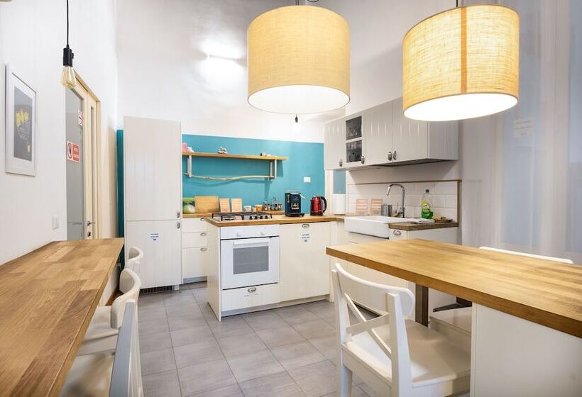 تختخواب و صبحانه Napoli Napoli Rooms