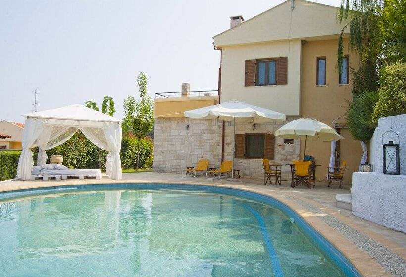 Bozis Private Pool Villa By Halkidiki Villas