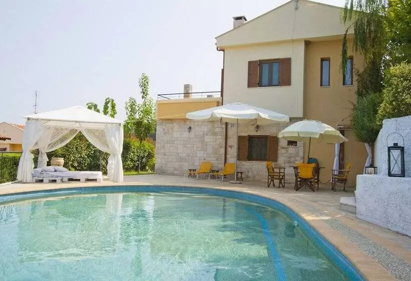 Bozis Private Pool Villa By Halkidiki Villas