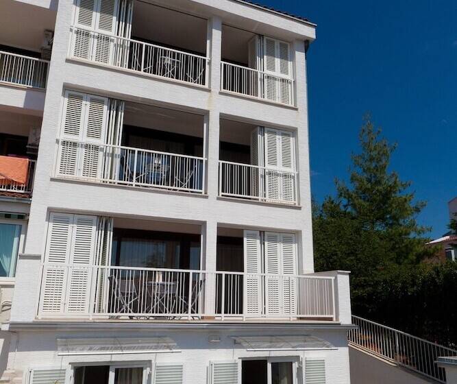 Отель Apartments Casa Bianca