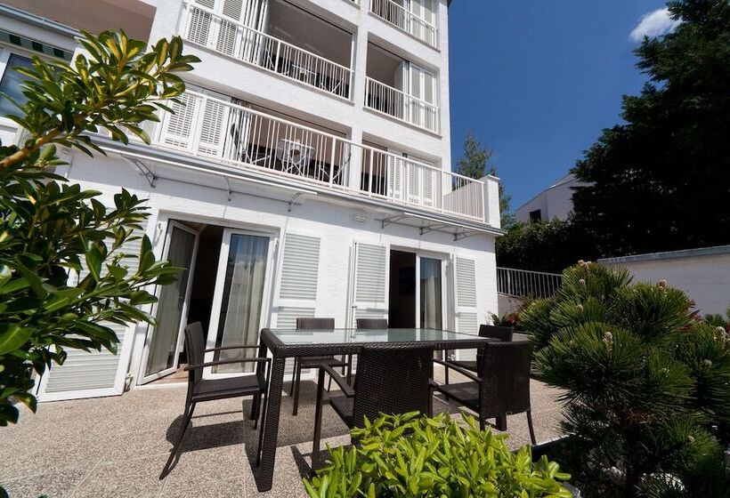 Отель Apartments Casa Bianca