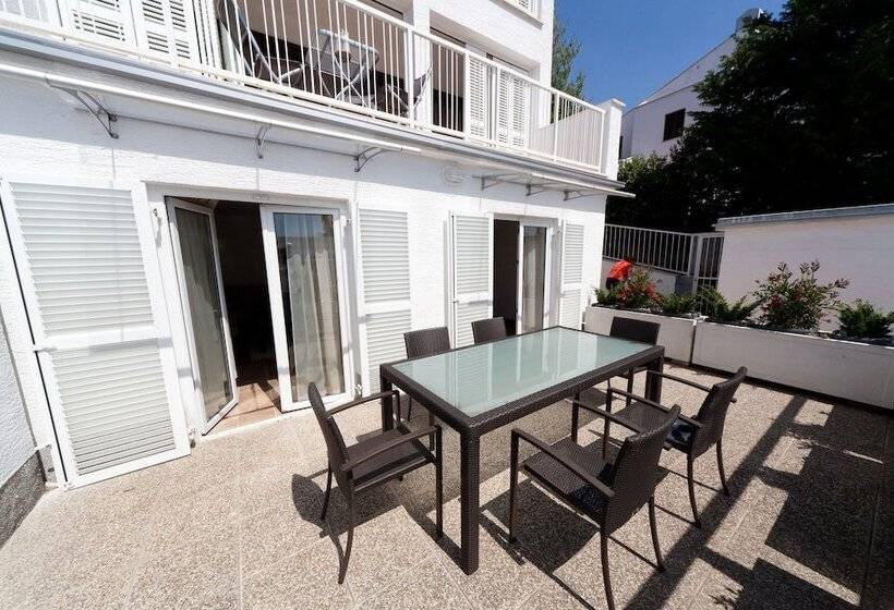 Отель Apartments Casa Bianca