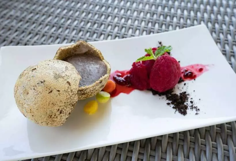 هتل Aprota Villas